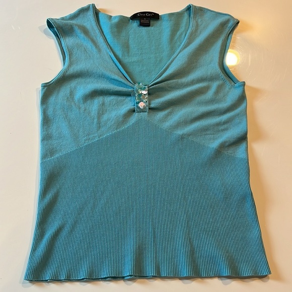 🌼CEST CITY LIGHT BLUE V NECK TOP WITH SEQUINS - SIZE SMALL🌼 - Picture 11 of 14